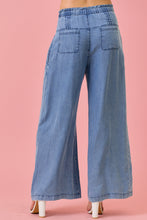 Load image into Gallery viewer, pleated wide leg denim pants