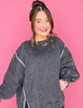 Load image into Gallery viewer, acid wash batwing hi-low fleece pullover, black