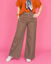 Load image into Gallery viewer, seamed wide leg pants, brown