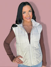 Load image into Gallery viewer, perfect puffer vest, ecru
