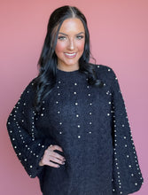 Load image into Gallery viewer, pearl chunky knit sweater, black