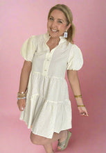 Load image into Gallery viewer, seersucker puff sleeve, ivory