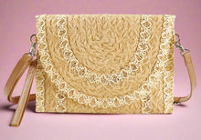 Load image into Gallery viewer, straw clutch+crossbody