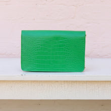 Load image into Gallery viewer, bryn crossbody clutch kelly green EC | caroline hill