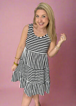 Load image into Gallery viewer, the nantucket swing dress, black