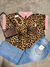 Load image into Gallery viewer, leopard contrast button-down | plus size