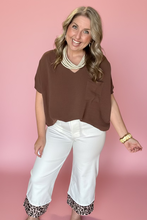 Load image into Gallery viewer, airflow v-neck dolman top, brown