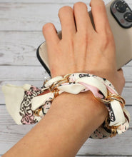 Load image into Gallery viewer, scarf chain phone bracelet, cream