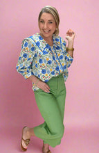 Load image into Gallery viewer, high-waisted cropped pants, apple green