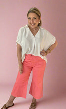 Load image into Gallery viewer, high-waisted cropped pants, coral