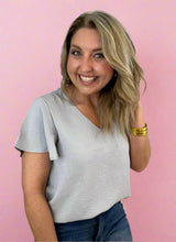 Load image into Gallery viewer, flutter sleeve airflow top, light grey