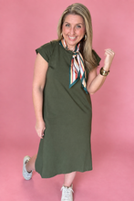 Load image into Gallery viewer, zenana round neck midi dress, dark olive
