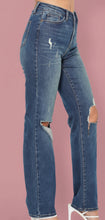 Load image into Gallery viewer, high waist ripped knee dad jean | judy blue
