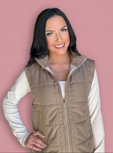 Load image into Gallery viewer, perfect puffer vest, mocha
