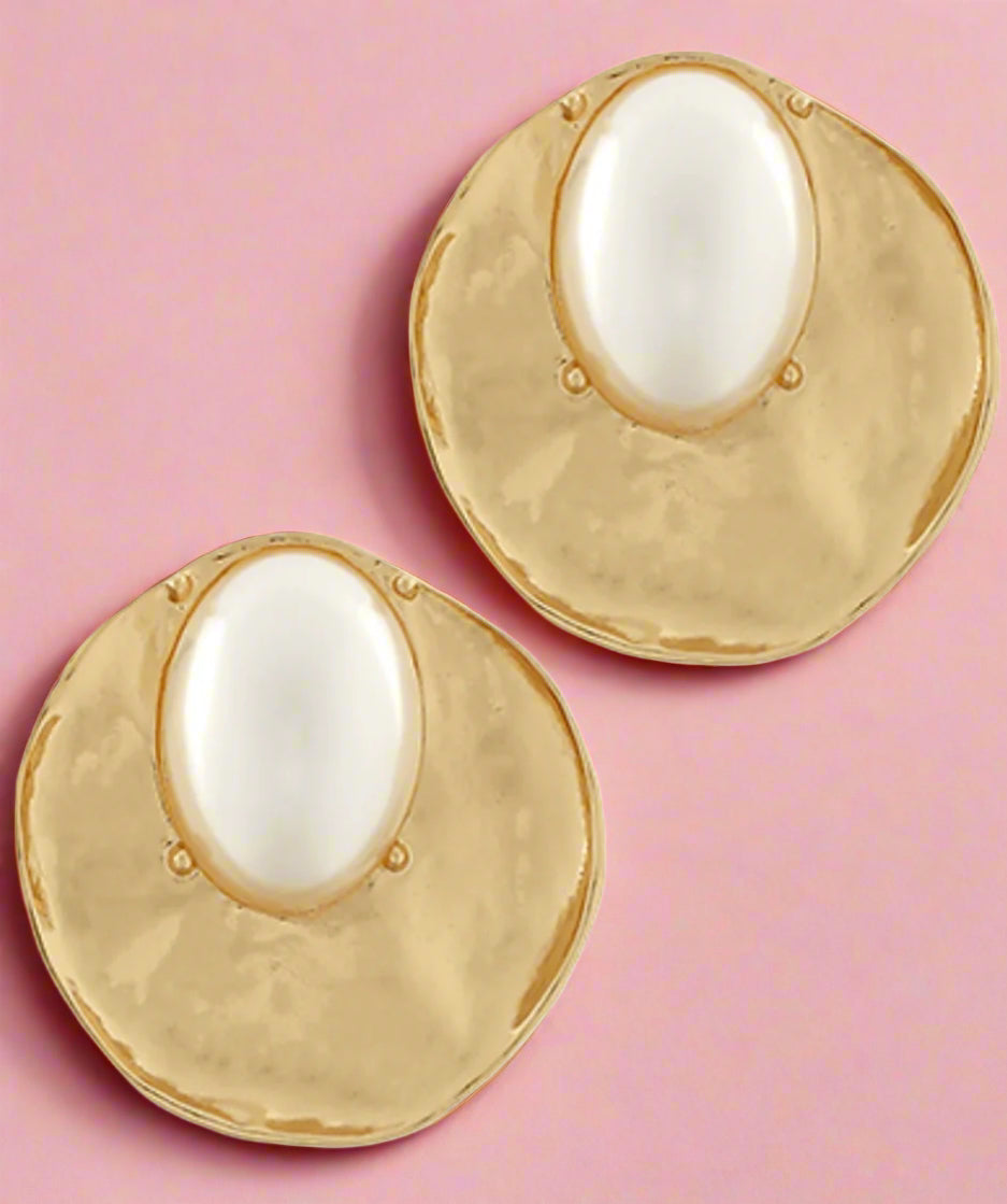 oval pearl earrings