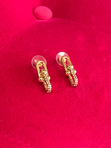 linked earrings, goldtone