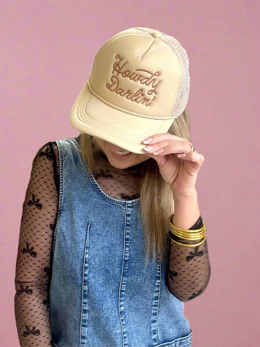 howdy darlin' trucker cap