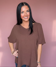 Load image into Gallery viewer, airflow v-neck top, brown

