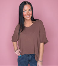 Load image into Gallery viewer, airflow v-neck top, brown
