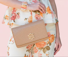 Load image into Gallery viewer, bryn crossbody clutch woven tan | caroline hill
