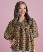 Load image into Gallery viewer, cafe chic blouse
