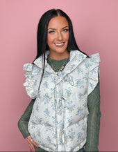 Load image into Gallery viewer, bows + ruffles puffer vest, cream floral
