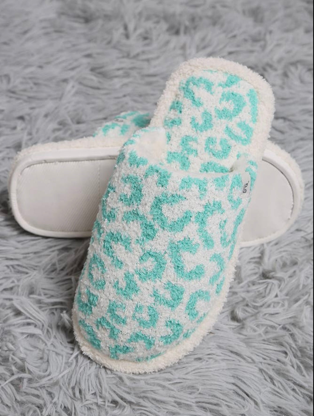 comfy luxe leopard slipper, mint