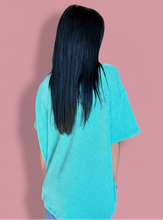 Load image into Gallery viewer, zenana ribbed pocket top, turquoise (reg + plus)
