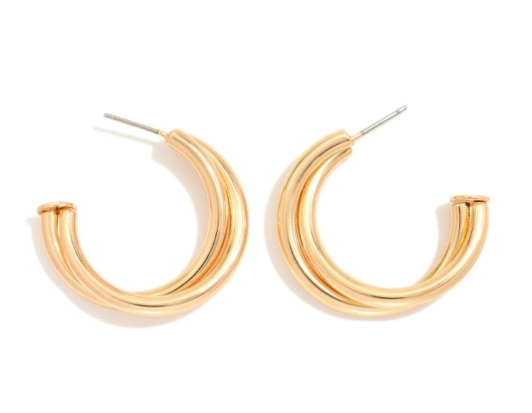 gold intertwined hoops