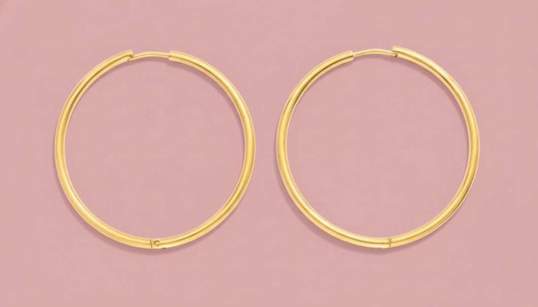 x-large goldtone huggies