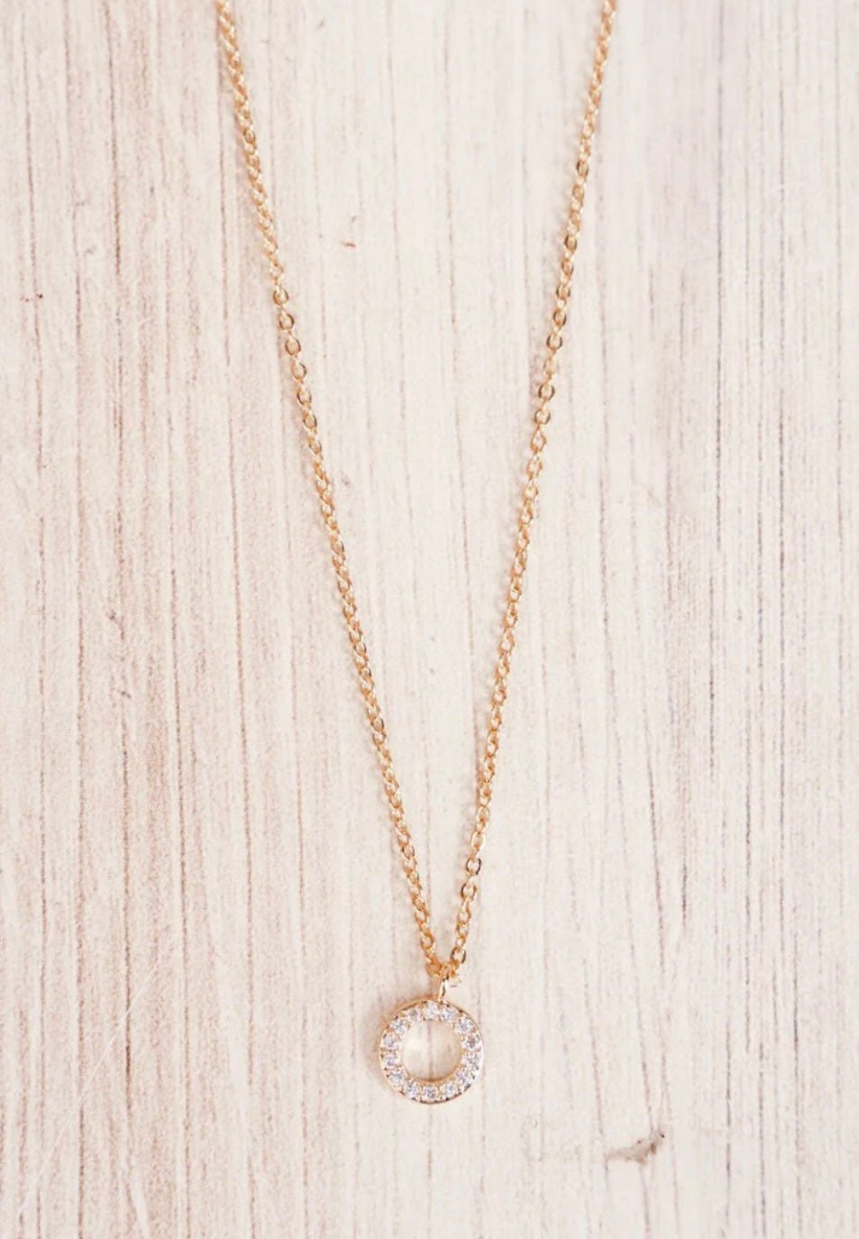 circle pendant necklace, goldtone