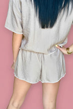 Load image into Gallery viewer, the seabreeze shorts, khaki
