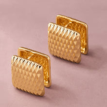 Load image into Gallery viewer, square huggies
