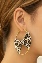 Load image into Gallery viewer, leopard bow hoops
