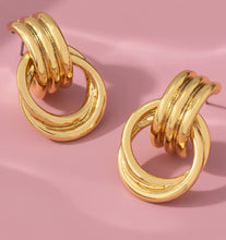 Load image into Gallery viewer, door knocker earrings
