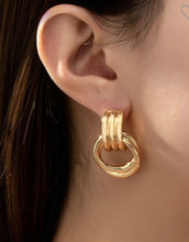 Load image into Gallery viewer, door knocker earrings
