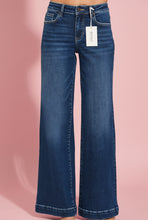 Load image into Gallery viewer, dark wash wide leg denim | zenana
