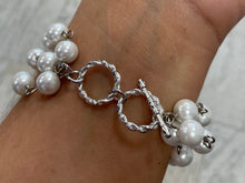 Load image into Gallery viewer, pearl triple strand bracelet
